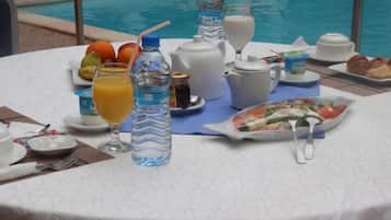 Bao gồm bữa sáng buffet hàng ngày
