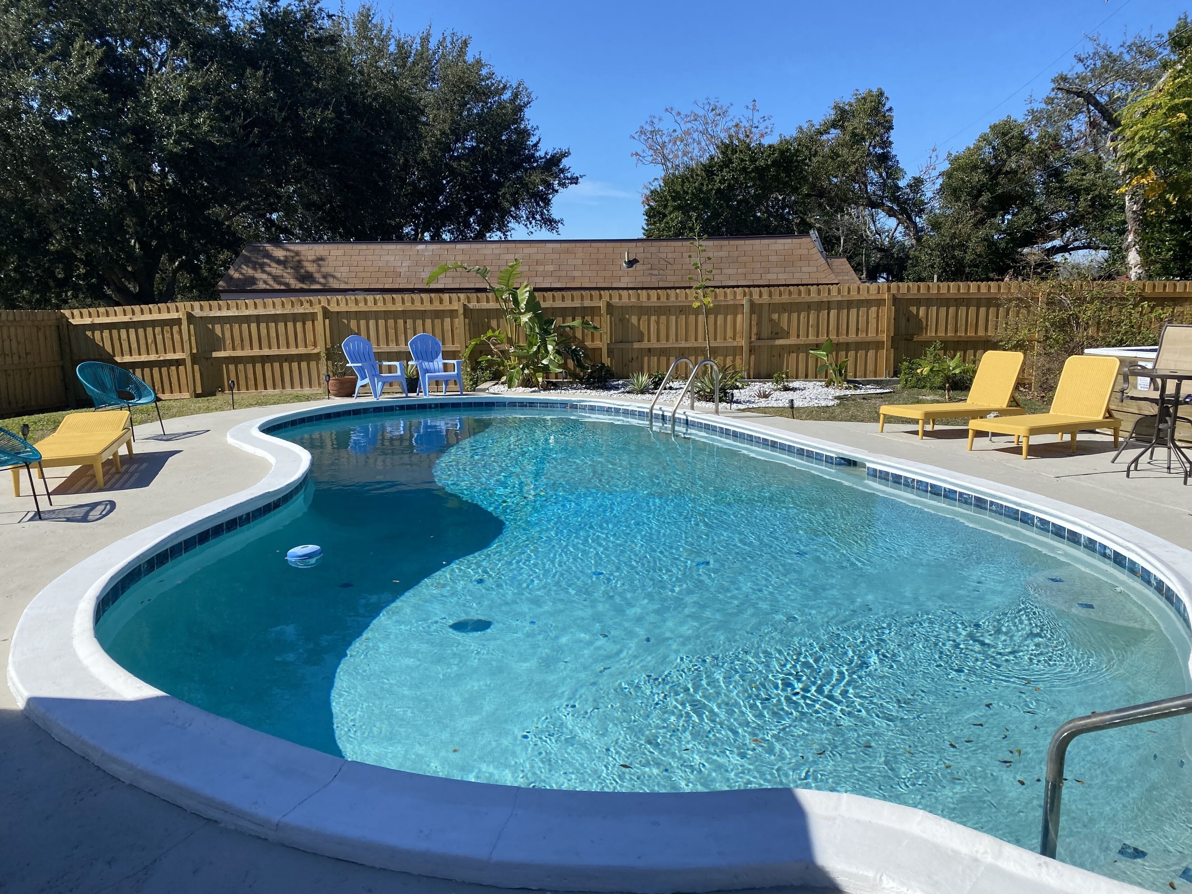 Family Friendly Pool Home: close to the beaches and area attractions