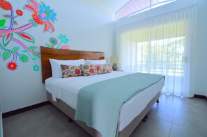 4 bedrooms, iron/ironing board, free WiFi, bed sheets - Modern Pura Vida Luxury - One finest homes, private pool. Upscale gated safe (Jacó)