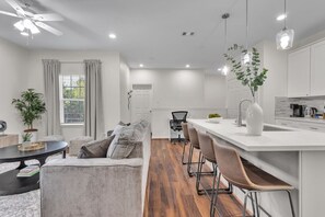 Interior - *EADO Urban Escape, Contemporary Gem, Sleeps 6* (Houston)