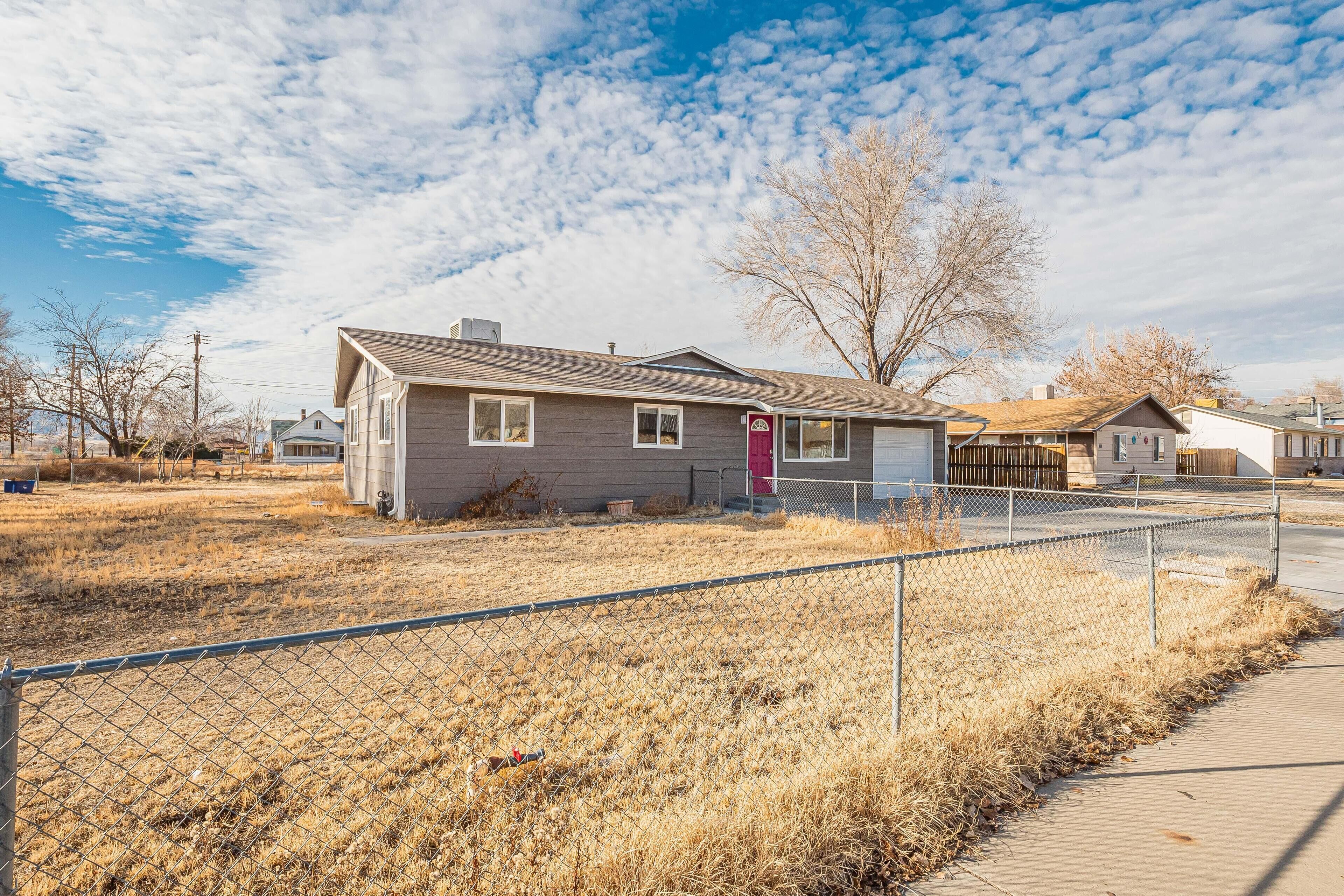 NEW Whomping Willow - Bright & Cozy Downtown Home