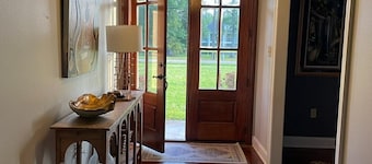 Country Chic, enjoy the quiet setting of country living.