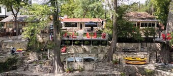 Boutique Cabin ON River-   Enjoy FREE Paddleboards, Kayaks, Fishing Poles