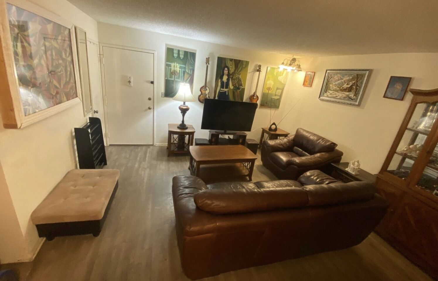 Comfortable, Cozy, Quiet and Convenient Apartment 