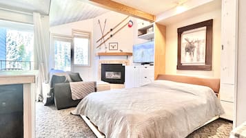 Bureau, fer et planche à repasser, Wi-Fi, draps fournis