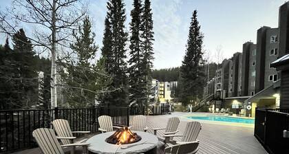 Ski in/Ski out studio on The Corridor! Beautiful alpine views!