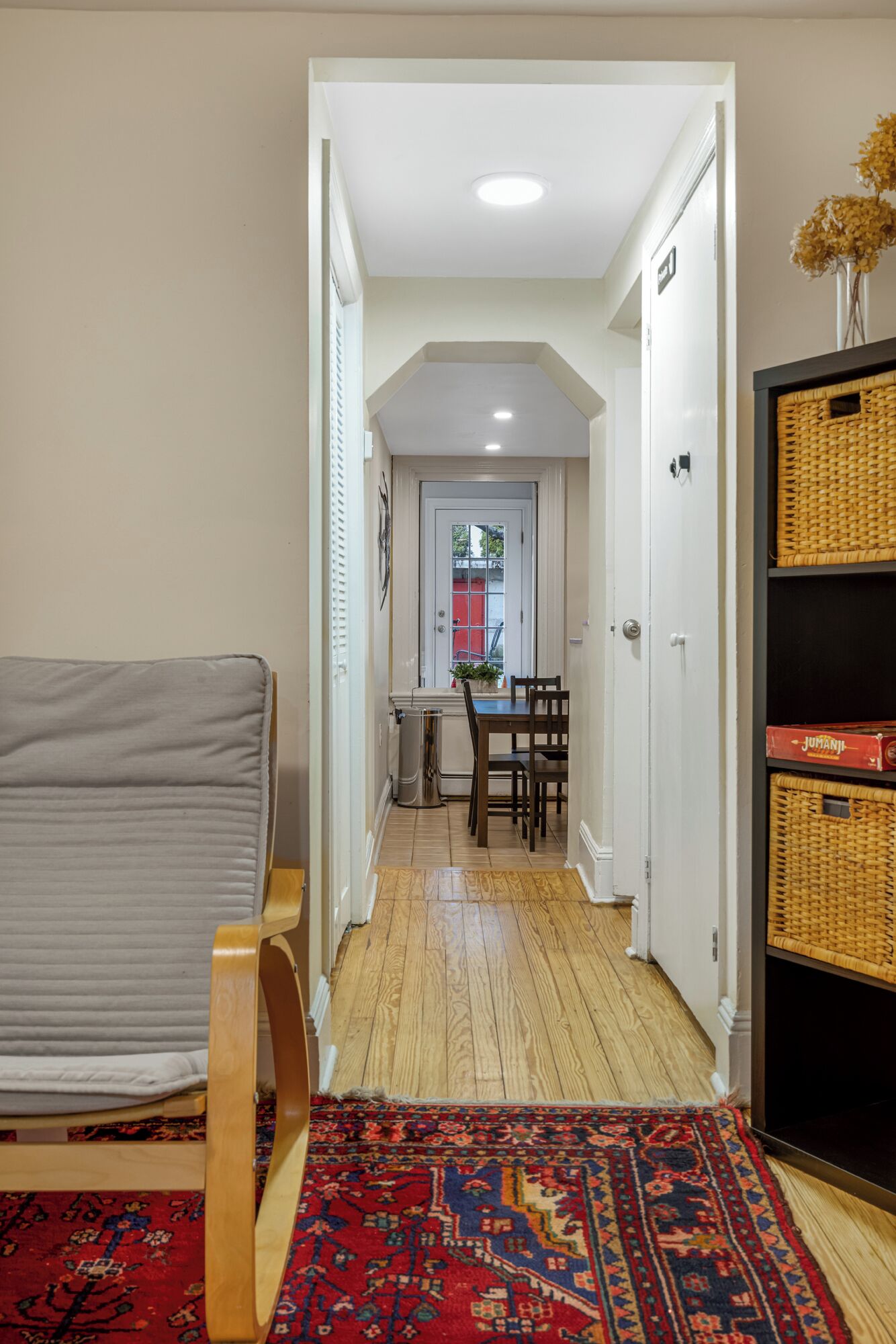 Spacious Apartment Steps From Nyc, Private Yard - Brooklyn, NY
