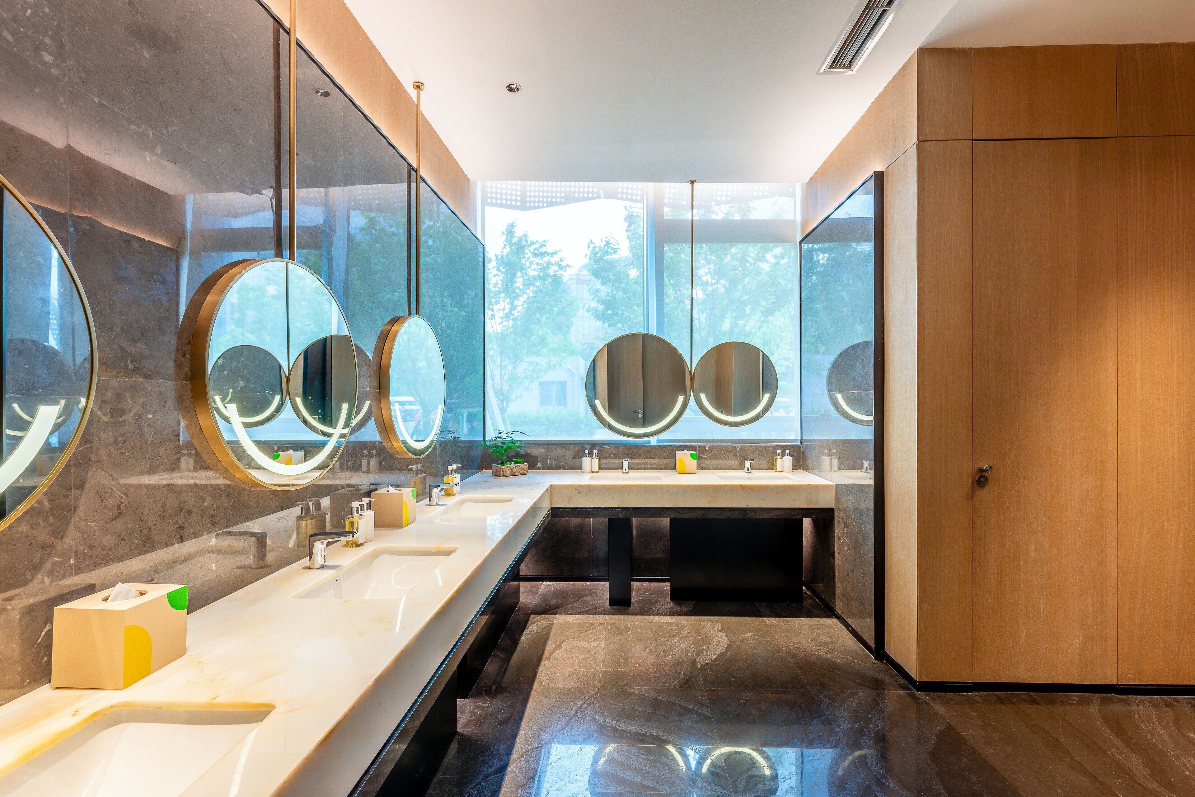 Photo - Holiday Inn Chongqing Data Valley by IHG