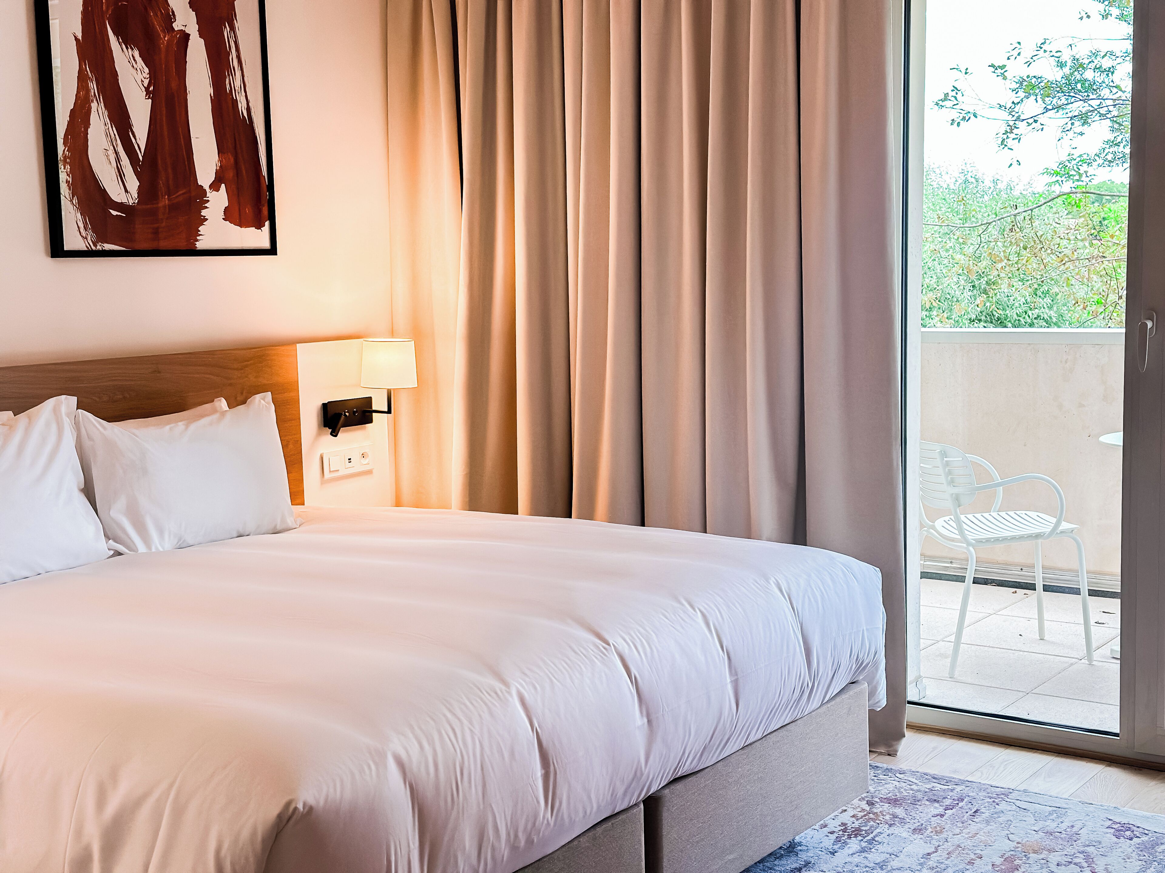 家庭房, 2 间卧室 | 高档床上用品、羽绒被、加厚床垫、迷你吧