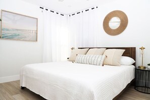 2 habitaciones, tabla de planchar con plancha, cuna de viaje y wifi 