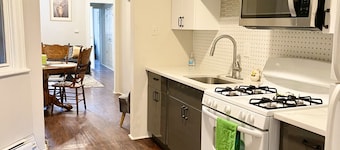 Remodeled Condo Near NYC Manhattan Hospitals Metlife Stadium American Dream Mall