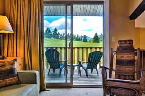 Smart TV, fireplace, DVD player, books - Colden Lodge u14 - Enjoy Mountain Views (Lake Placid)