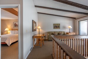 2 bedrooms, desk, iron/ironing board, free WiFi