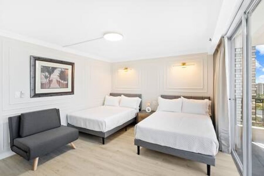 New! Stunning 1400+ Sq Ft 2b2b W/ 3 Lanais - Honolulu