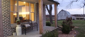 Enjoy rural Missouri and a quiet getaway at White Cottage Farm.