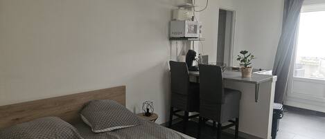 1 chambre, Wi-Fi gratuit, draps fournis