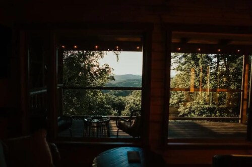 Cozy Pine Knob Cabin @ Highest Elevation in CTY