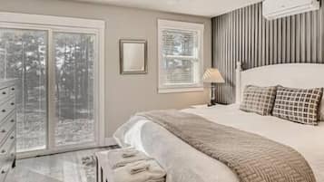 1 soverom, strykejern/-brett, reiseseng for barn og wi-fi