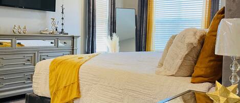 3 chambres, fer et planche à repasser, Wi-Fi, draps fournis