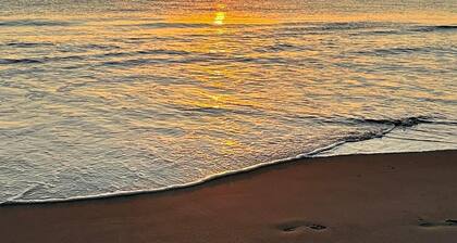 Completely remodeled 2023 1st Flr Oceanview Emerald Isle,3BR/3BA condo