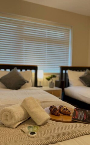 2 Schlafzimmer, Bügeleisen/Bügelbrett, kostenloses WLAN, Bettwäsche
