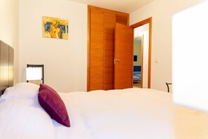 3 Schlafzimmer, Zimmersafe, Bügeleisen/Bügelbrett, kostenloses WLAN
