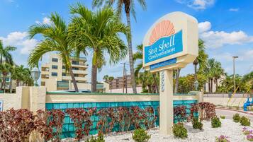 Condo, Multiple Beds (308) | Exterior detail