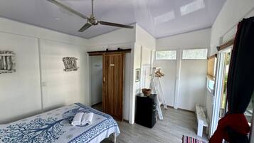 Standard Bungalow, Pool View | Individually decorated, individually furnished, soundproofing, free WiFi