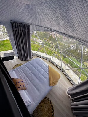 Comfort-Zelt | Allergikerbettwaren, Pillowtop-Betten, Minibar, individuell dekoriert