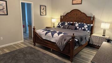 3 bedrooms, in-room safe, free WiFi, bed sheets