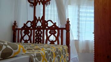 2 bedrooms, bed sheets