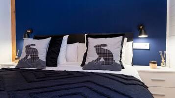 1 slaapkamer, een kluis op de kamer, een strijkplank/strijkijzer