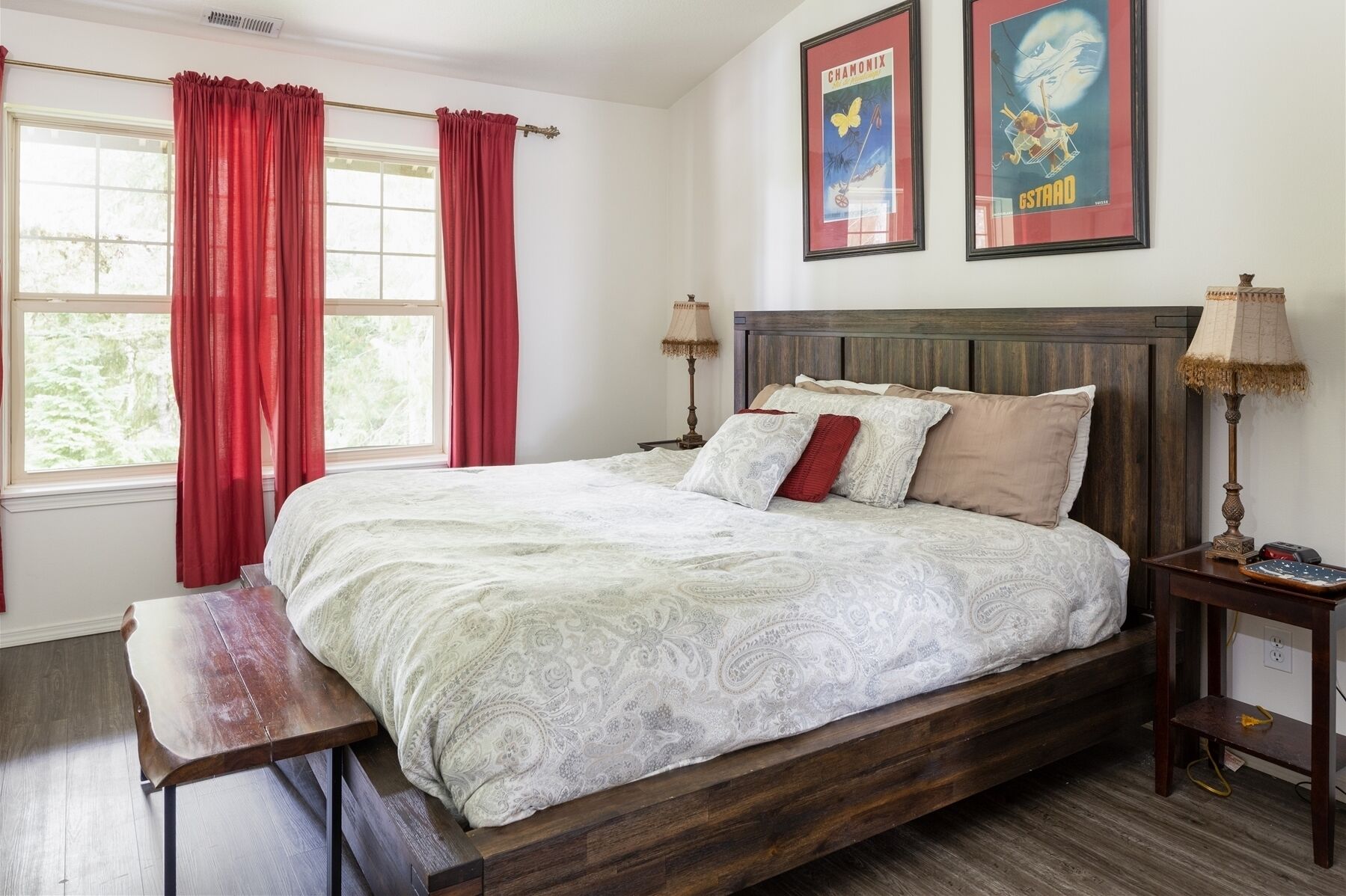 2 bedrooms, iron/ironing board, travel crib, free WiFi