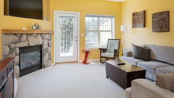 TV, fireplace, DVD player