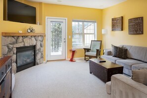TV, fireplace, DVD player
