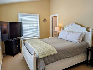 3 bedrooms, free WiFi, bed sheets