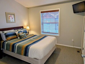 3 soverom, strykejern/-brett, wi-fi (inkludert) og sengetøy