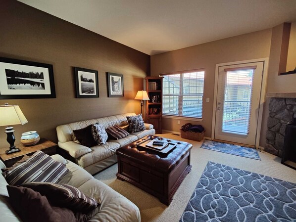 TV, fireplace, DVD player