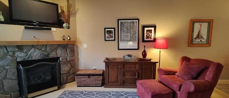 TV, fireplace, DVD player