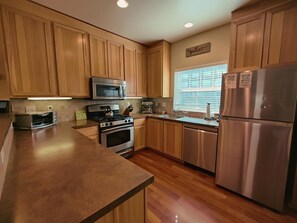 Fridge, microwave, oven, stovetop - Chalet 65 at the Official Collins Lake Resort (Government Camp)