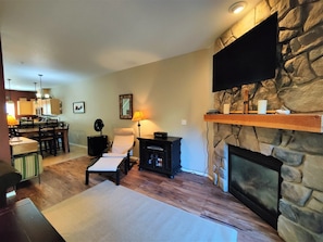 Interior - Chalet 116 at the Official Collins Lake Resort (Government Camp)