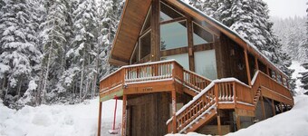 Slope Side Cabin at the Official Collins Lake Resort