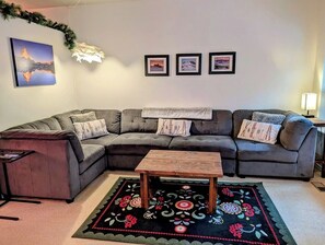 TV, lareira