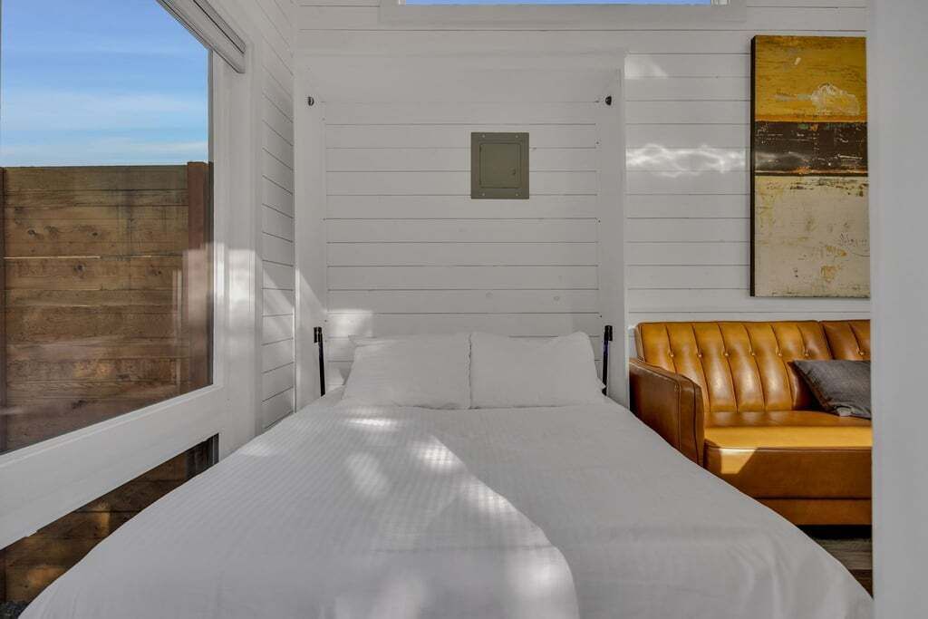 免费 WiFi、床单