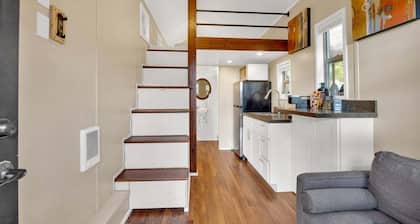 Lake Simtustus Resort Juniper Hill Tiny Home #14 - Hot Tub