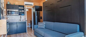 Lake Simtustus Resort Crown Point Tiny Home #15 - Hot Tub