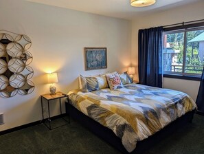 2 sovrum, strykjärn/strykbräda, resesäng och gratis wi-fi