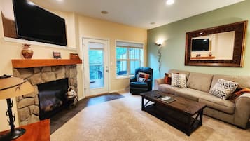 TV, fireplace, DVD player