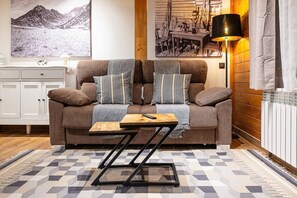 Télévision, table de tennis de table