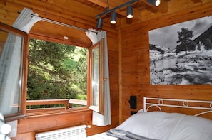1 bedroom, in-room safe, iron/ironing board, free WiFi - Refurbished Cabin by Ski Resort & Free Parking

 (Canillo)